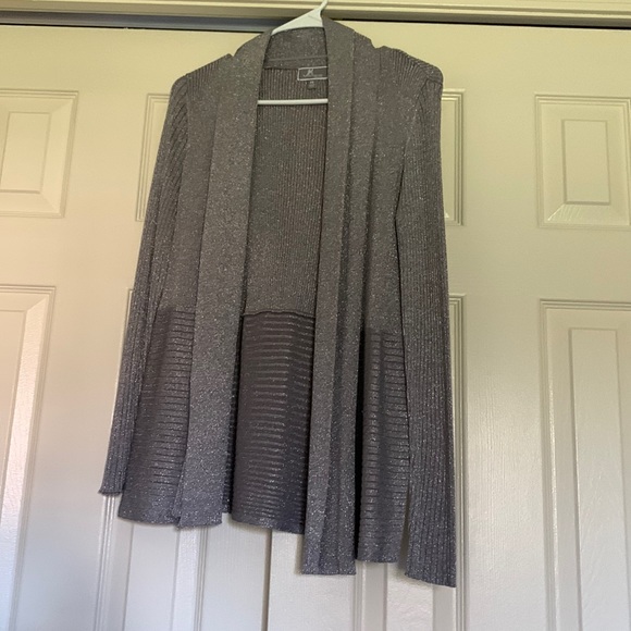JM Petite Collection Size PS Silver Shimmer Cardigan - Picture 1 of 2